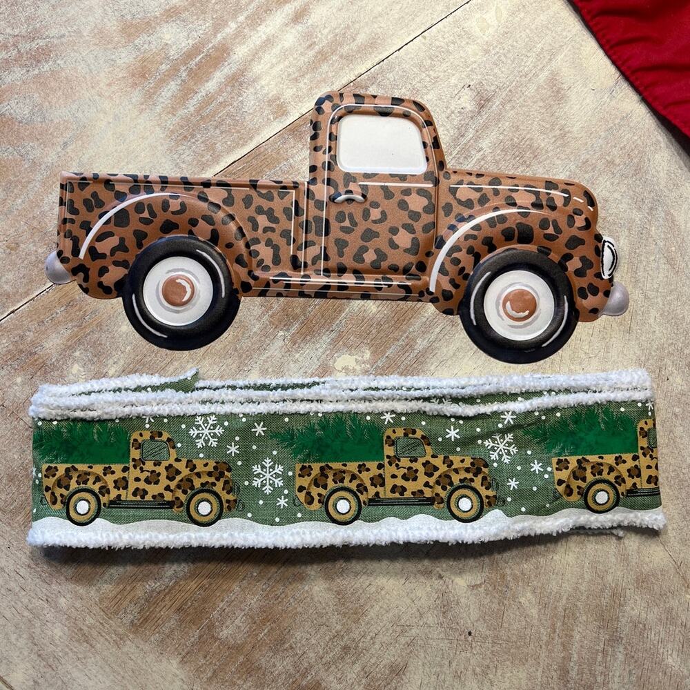 Leopard animal print Christmas truck and Christmas ribbon - Picture 1 of 6